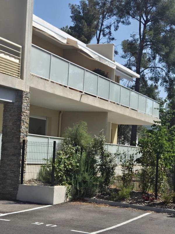 Apartamento en La Ciotat, Provenza-Alpes-Costa Azul, Francia 2 - 18880797