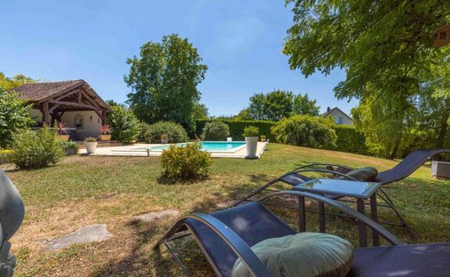 House in Mirebeau-sur-Beze, Bourgogne – Franche-Comté, France 1