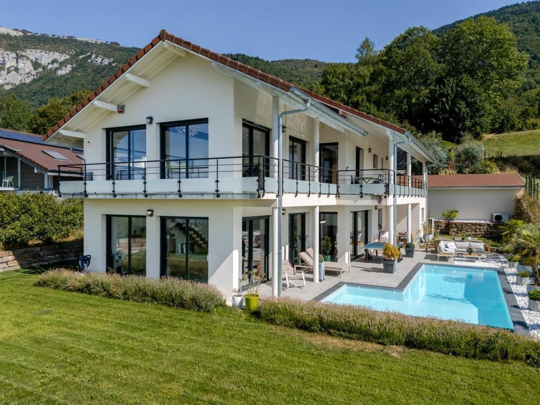 House in Archamps, Auvergne-Rhône-Alpes, France 1 - 18884553