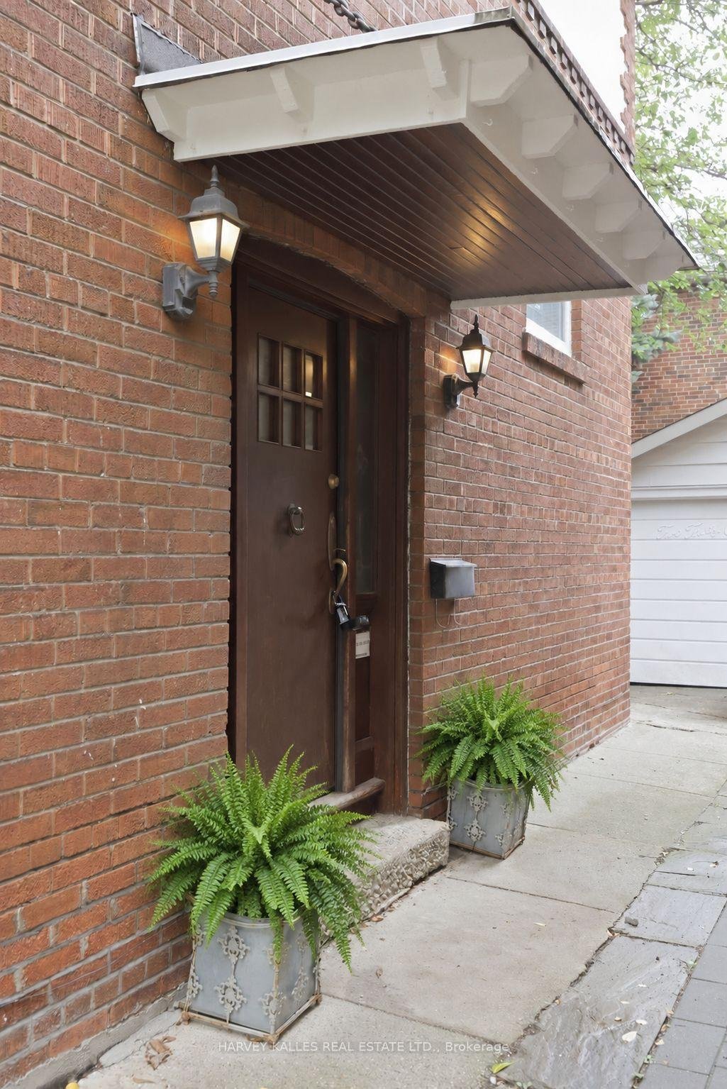 House in Toronto, Ontario, Canada 3 - 18892730
