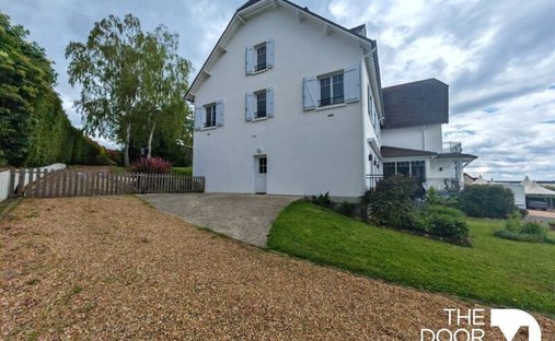 Maison à Droue-sur-Drouette, Centre-Val de Loire, France 1