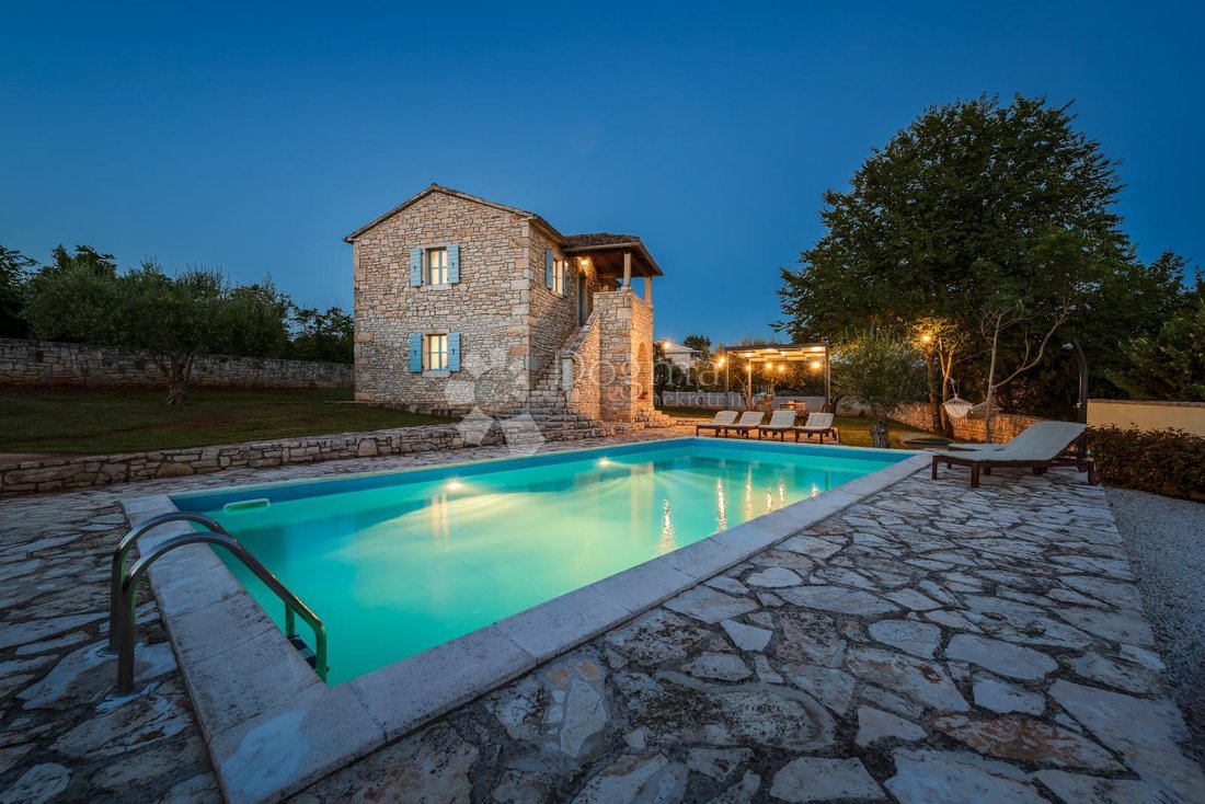 Casa en Sveti Lovrec Pazenaticki, Istria, Croacia 3 - 18891416