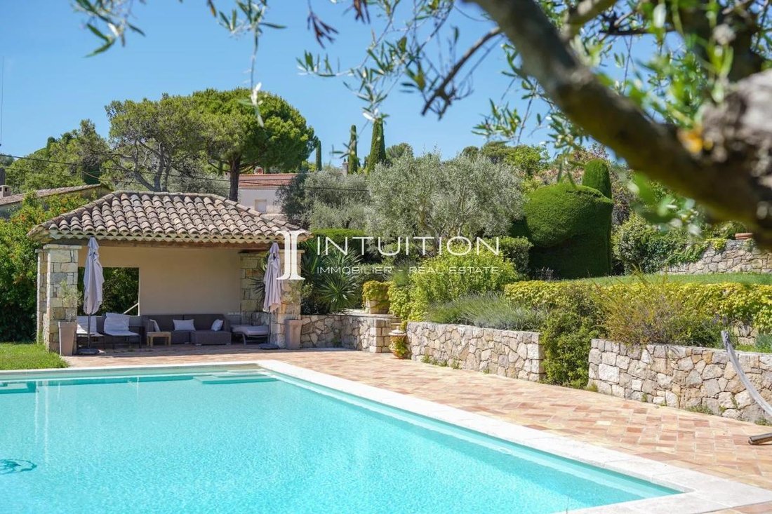 Villa à Mougins, Provence-Alpes-Côte d'Azur, France 2 - 18886597