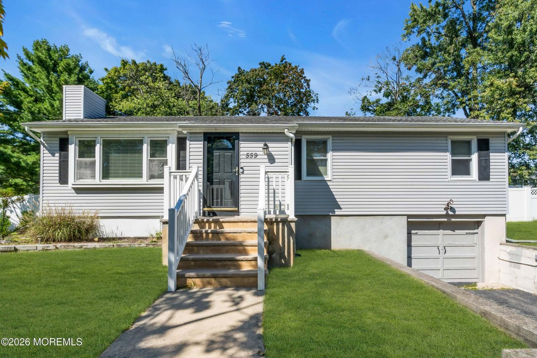 House in Oakhurst, New Jersey, United States 1 - 18590898