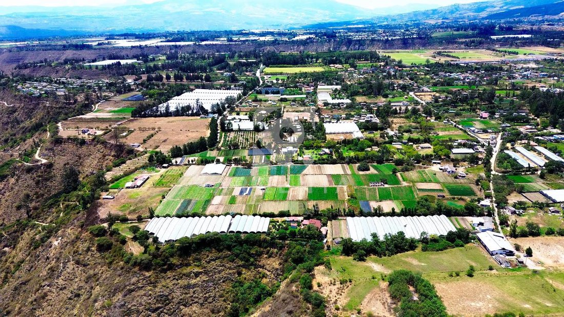 Terreno a Quito, Provincia del Pichincha, Ecuador 2 - 18878796