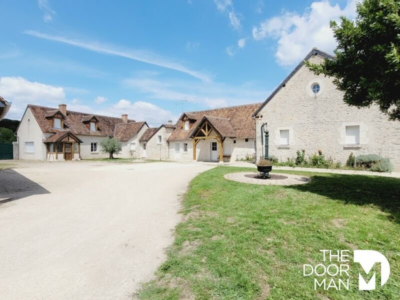 Maison à Mont-près-Chambord, Centre-Val de Loire, France 1 - 18883477