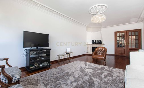 Apartment in Linda-a-Velha, Lisbon, Portugal 1