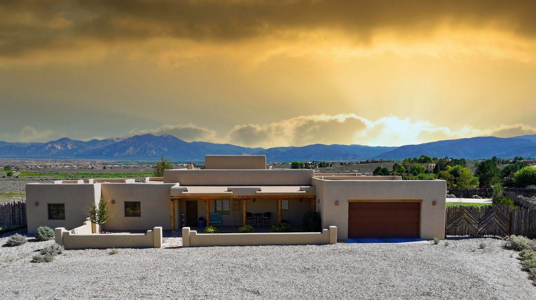 Maison à Ranchos de Taos, Nouveau-Mexique, États-Unis 1 - 18888630