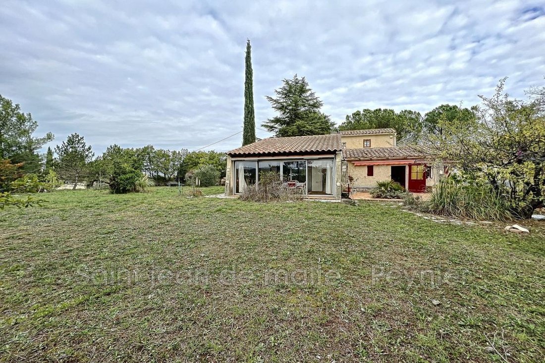 Haus in Trets, Provence-Alpes-Côte d'Azur, Frankreich 1 - 18880664