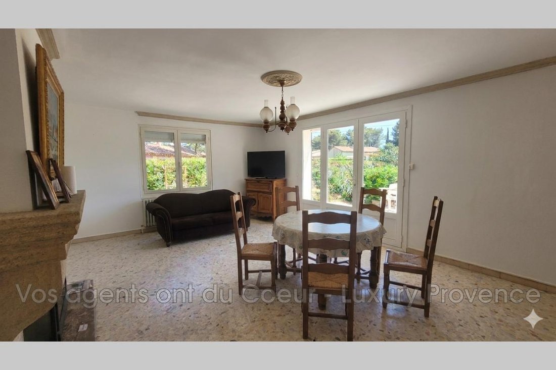 Casa en Bouc-Bel-Air, Provenza-Alpes-Costa Azul, Francia 4 - 18881066