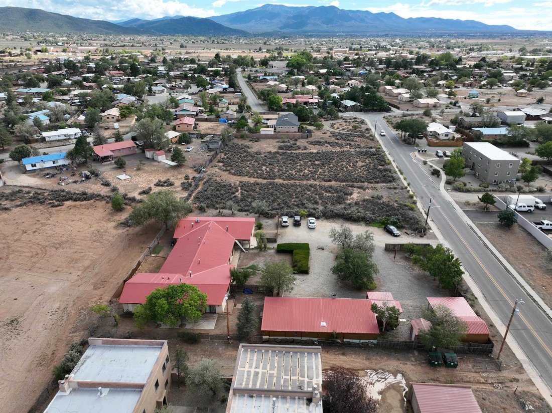 House in Taos, New Mexico, United States 4 - 18888121