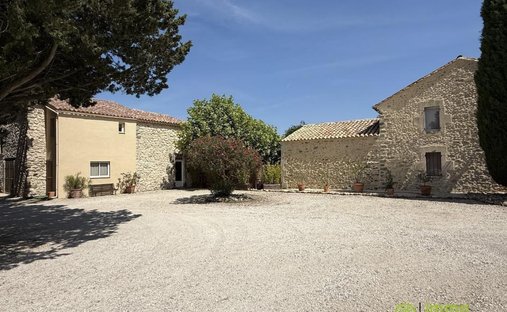 Haus in Durance-Cantarel, Avignon, Frankreich 1