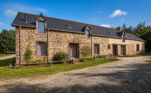 Maisons de campagne à Iffendic, Bretagne, France 1