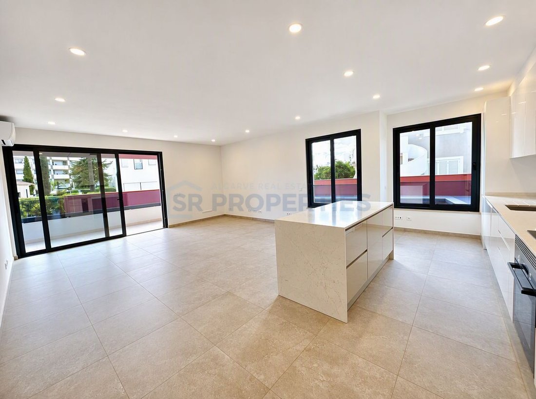 Apartment in Vilamoura, Quarteira, Algarve 3 - 18438170