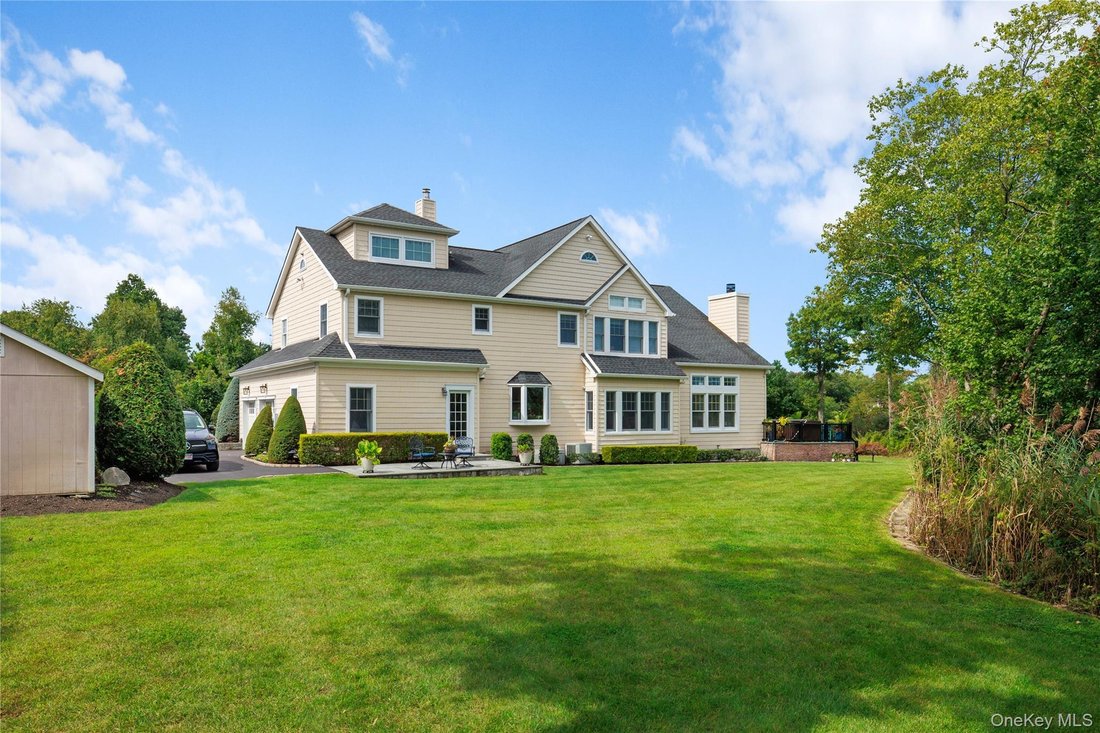 House in West Sayville, New York, United States 5 - 18888904