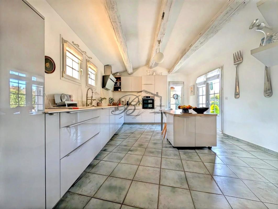 Villa en Meyrargues, Provenza-Alpes-Costa Azul, Francia 4 - 18882726