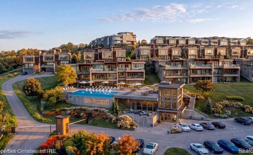 Condo in Petoskey, Michigan, United States 1