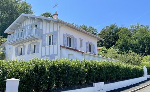 Villa in Anglet, Nouvelle-Aquitaine, France 1