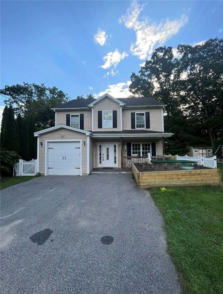 House in Johnston, Rhode Island, United States 1 - 18878938