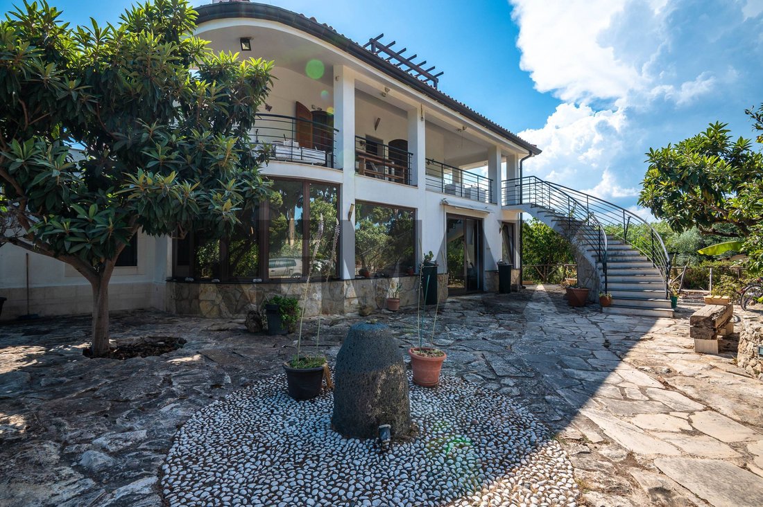 Villa in Fontane Bianche, Sicily, Italy 3 - 18892513