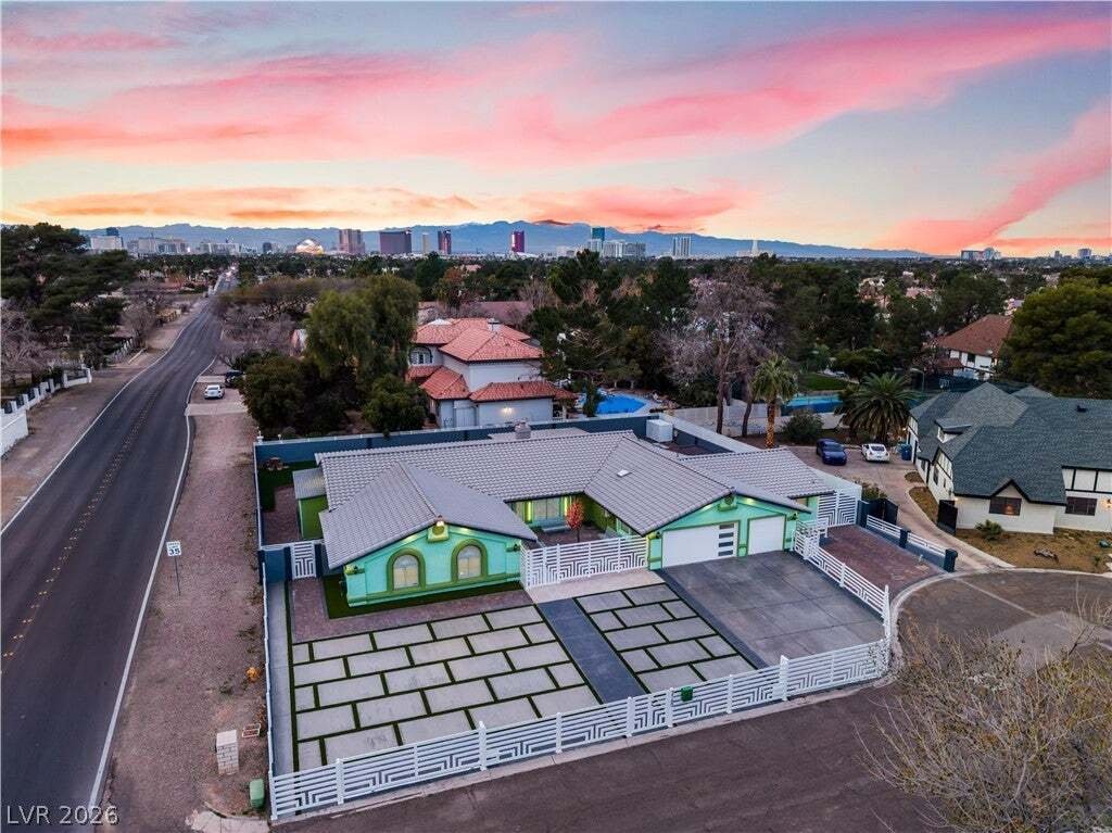 House in Las Vegas, Nevada, United States 2 - 18888896