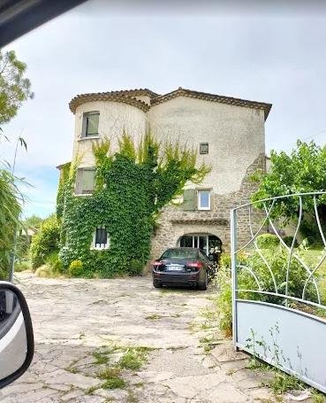 Domaine à Uzès, Occitanie, France 1 - 18884825