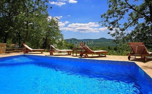 Haus in Oprtalj, Gespanschaft Istrien, Kroatien 1
