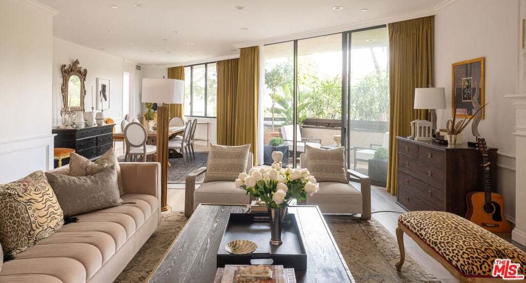 Condominio a Beverly Hills, California, Stati Uniti 4 - 18889474