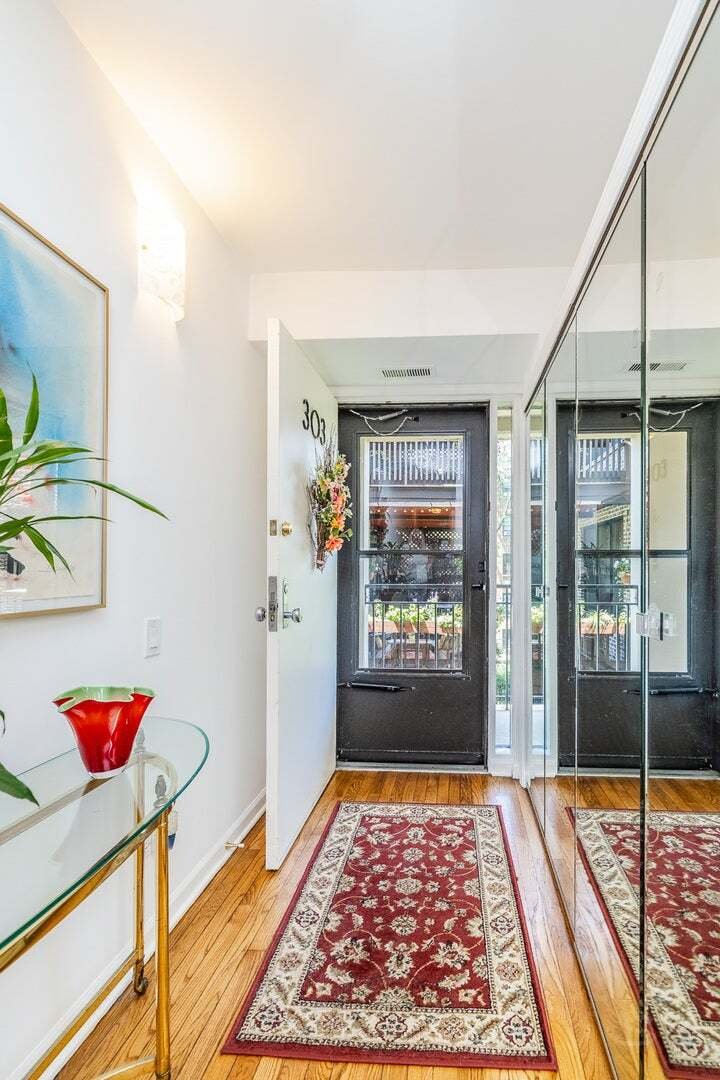 Condo in Chicago, Illinois, United States 5 - 18879791