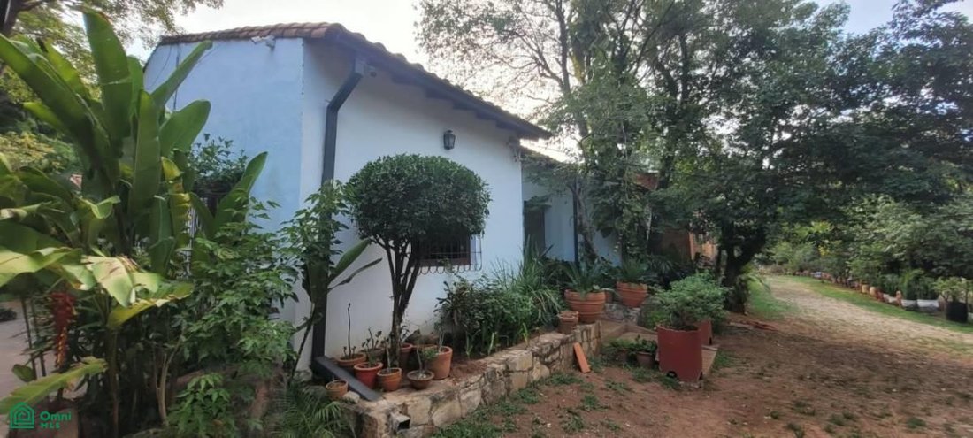 House in Areguá, Central Department, Paraguay 1 - 18888997