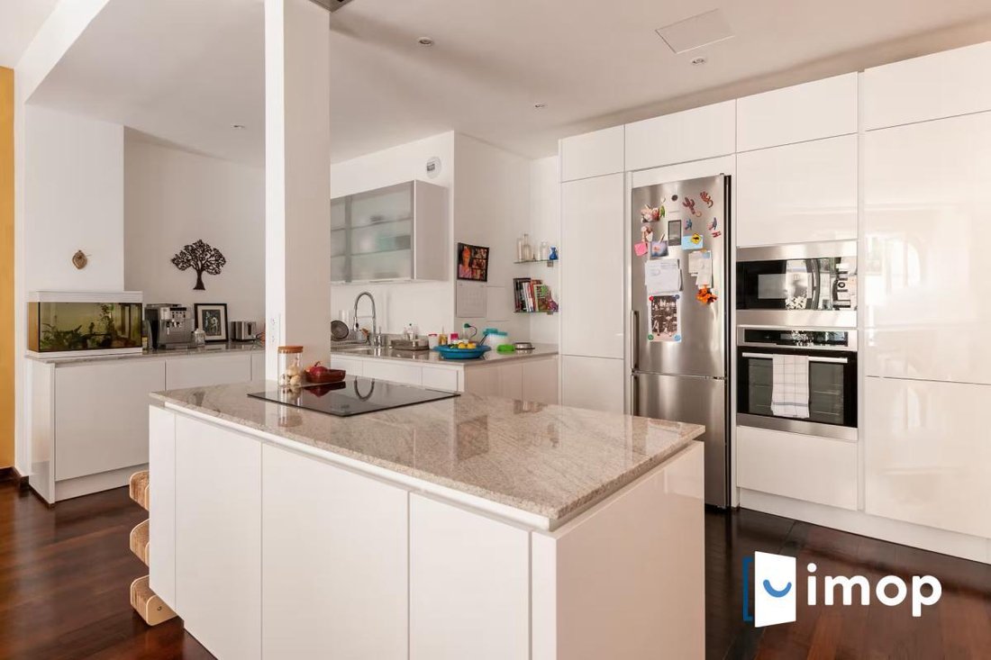 Apartment in Clichy-Trinité, Paris 9e Arrondissement, Paris 5 - 18882333