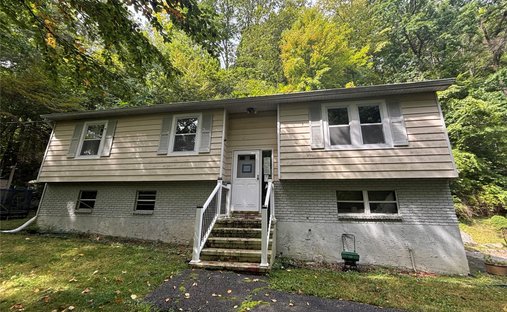House in Putnam Valley, New York, United States 1