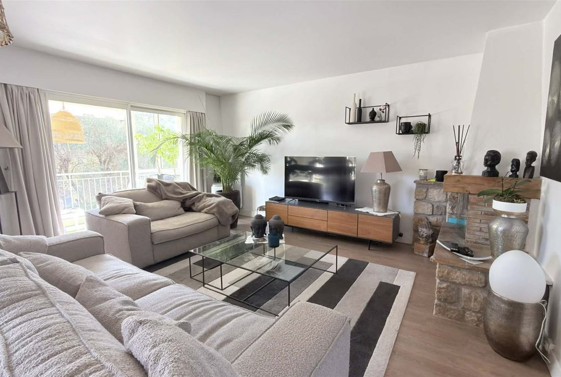 Apartment in Antibes, Provence-Alpes-Côte d'Azur, France 2 - 18880582