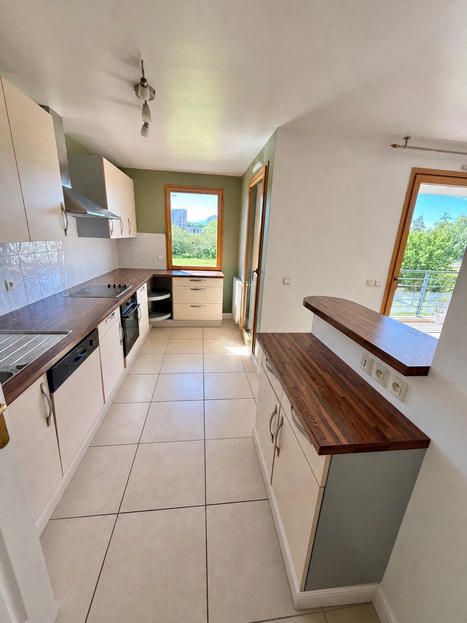 Apartamento en Ferney-Voltaire, Auvernia-Ródano-Alpes, Francia 4 - 18885535