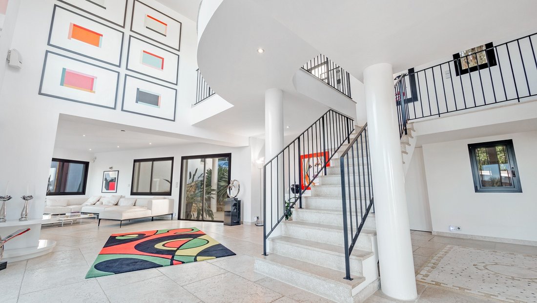 House in Grimaud, Provence-Alpes-Côte d'Azur, France 4 - 10893192