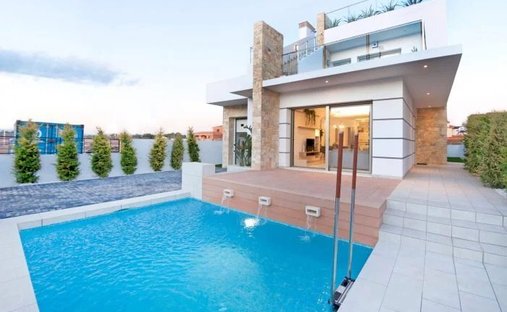 Villa in Los Alcazares, Región de Murcia, Spain 1