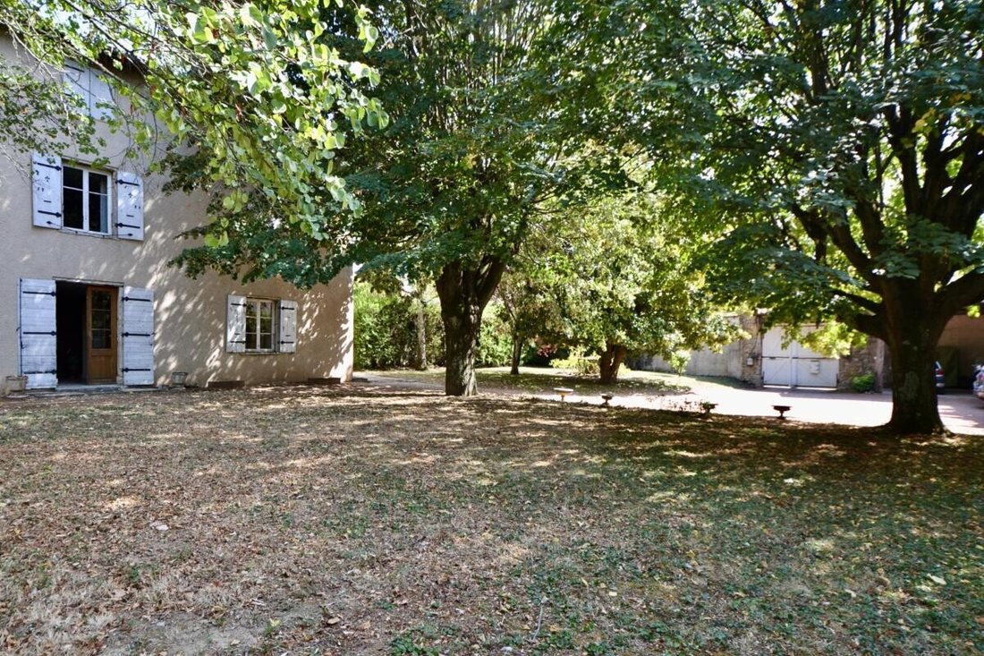 Haus in Sathonay-Village, Auvergne-Rhone-Alpen, Frankreich 2 - 18885031
