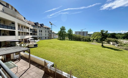 Appartamento a Ferney-Voltaire, Auvergne-Rodano-Alpi, Francia 1