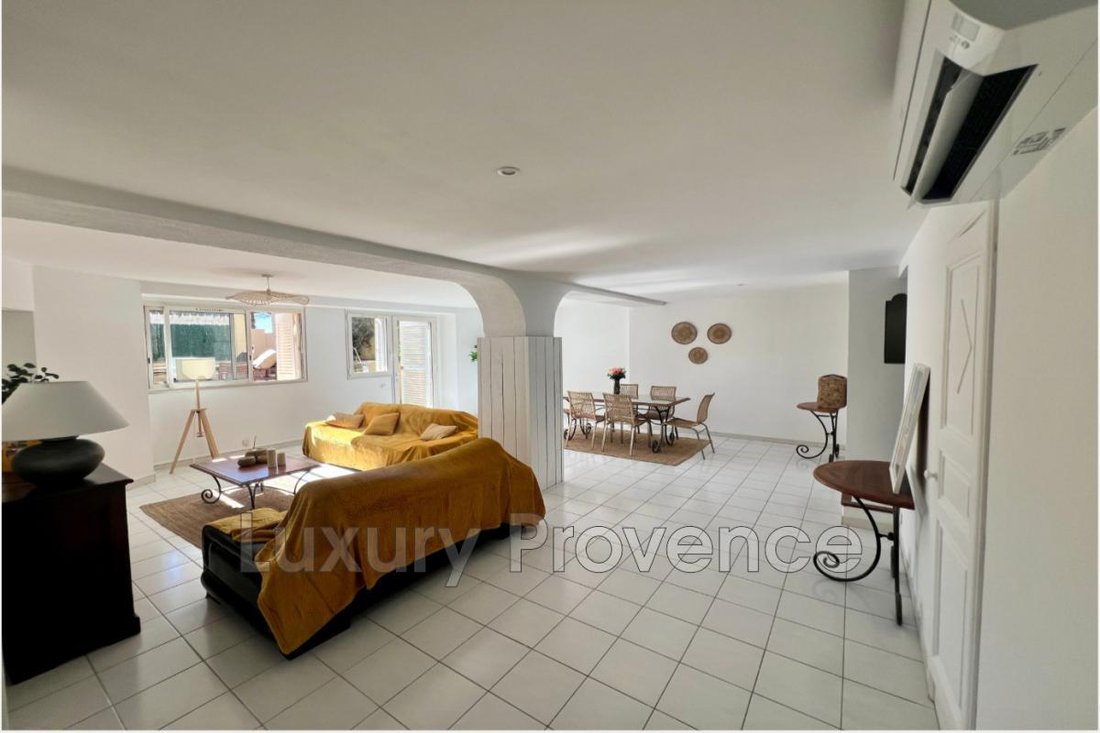 Apartamento en La Ciotat, Provenza-Alpes-Costa Azul, Francia 3 - 18881114