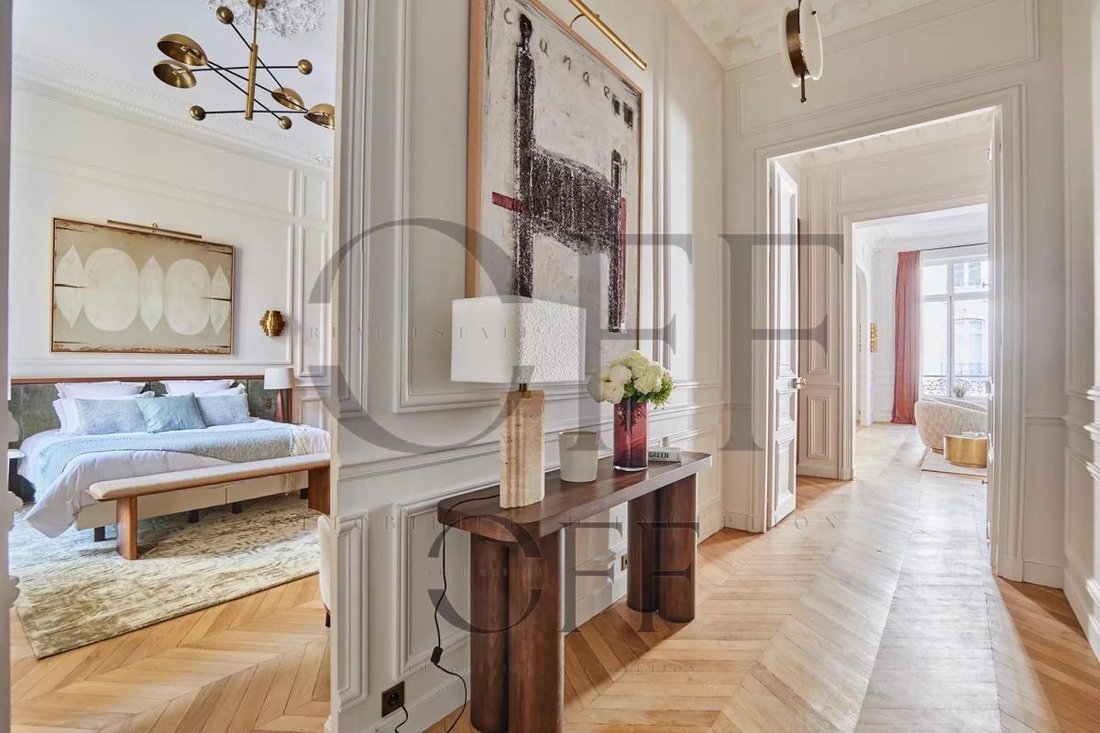 Appartamento a Triangle d'Or, Paris 8e Arrondissement, Parigi 4 - 18883823