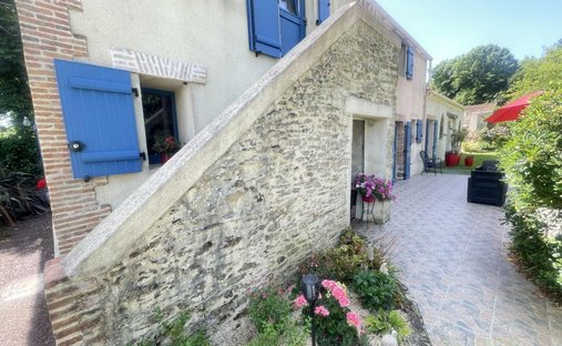 Country House in Villeneuve-en-Retz, Pays de la Loire, France 1