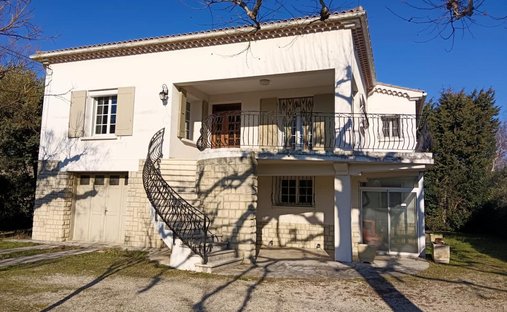 House in Noves, Provence-Alpes-Côte d'Azur, France 1