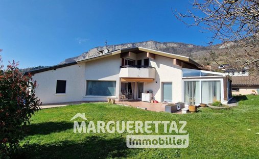 Villa in La Cote d'Hyot-Saint Etienne, Bonneville, Frankreich 1