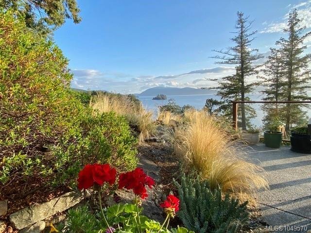 House in Saltspring Island, British Columbia, Canada 2 - 18892790
