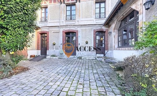 Haus in Centre Montmorency, Montmorency, Frankreich 1