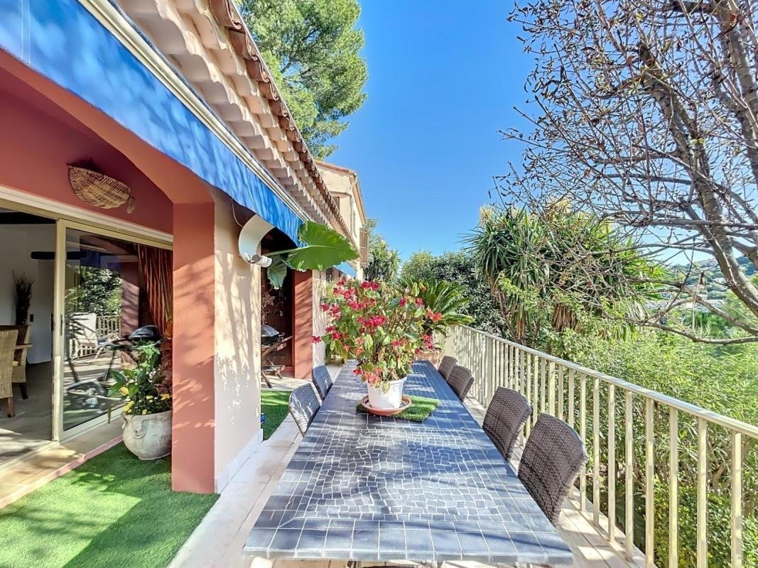House in Mougins, Provence-Alpes-Côte d'Azur, France 3 - 18884861