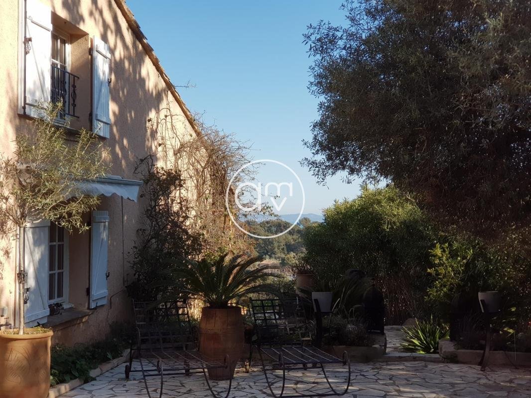 Casa en Hyères, Provenza-Alpes-Costa Azul, Francia 3 - 18885883