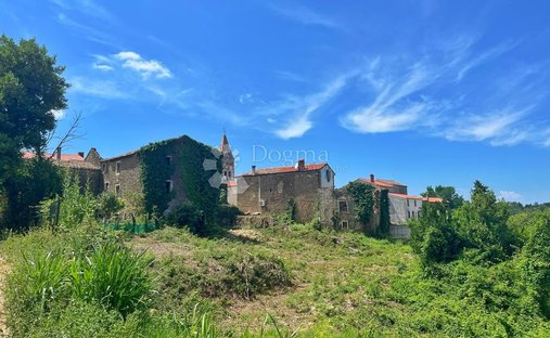 House in Momjan, Istria County, Croatia 1