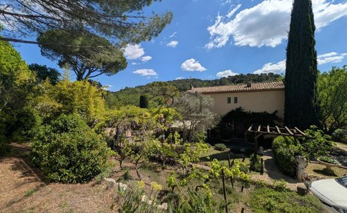 Villa en La Bastide-des-Jourdans, Provenza-Alpes-Costa Azul, Francia 1