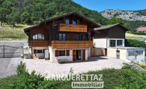 Chalet in Onnion, Auvergne-Rhône-Alpes, France 1